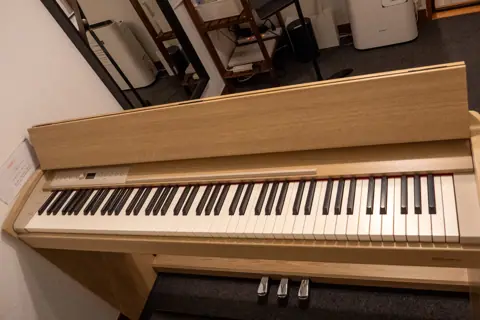 ワオン・スタジオ 御茶ノ水：電子ピアノ